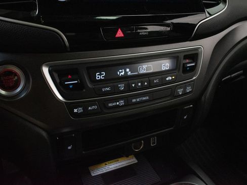 Used 2022 Honda Passport EX-L image 16