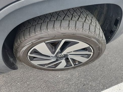 Used 2024 Volkswagen Atlas SE image 14