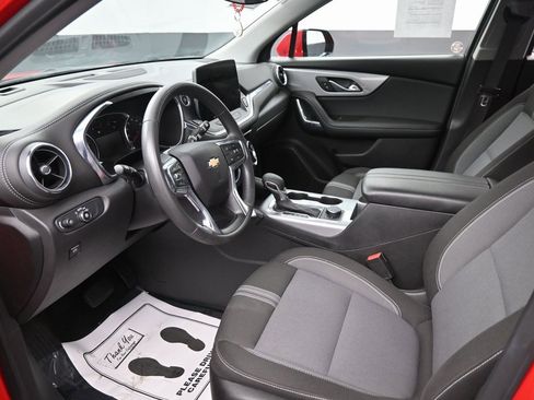 Used 2023 Chevrolet Blazer LT image 28