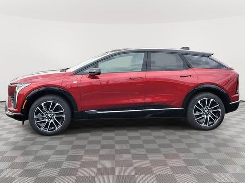 New 2026 Cadillac Optiq Sport 1 w/ LPO, Floor Liner Package AWD/4WD image 3