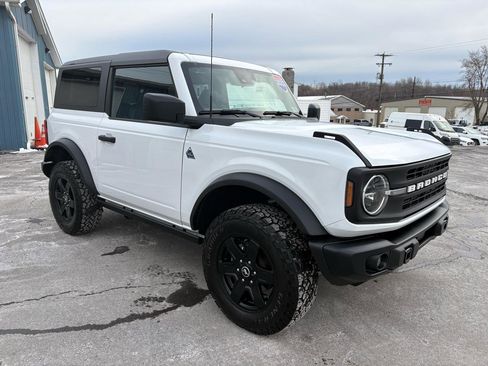 Used 2023 Ford Bronco Black Diamond image 7