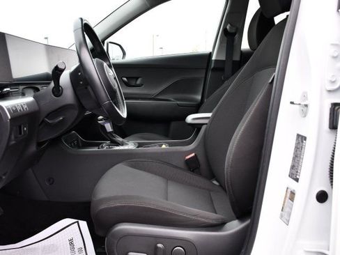 Used 2024 Hyundai Kona SEL AWD/4WD image 17