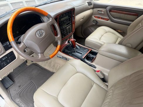 Used 2001 Lexus LX 470 4WD image 2