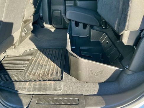 Used 2022 Chevrolet Silverado 2500 Custom w/ Custom Value Package image 28