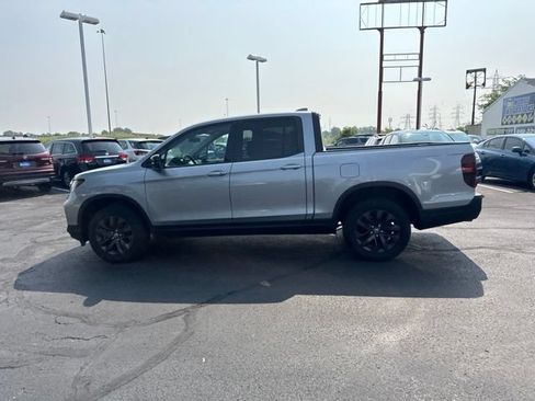 Used 2024 Honda Ridgeline Sport image 16