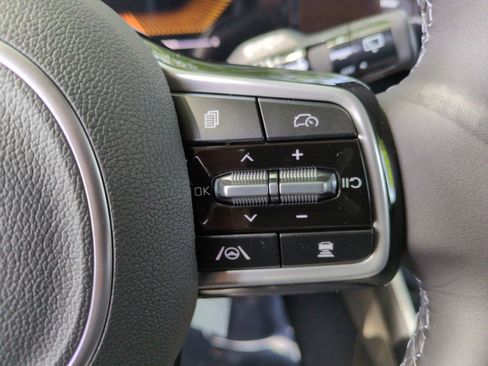 New 2026 Kia Carnival FWD image 20