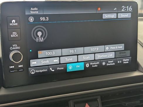 Used 2025 Honda Pilot Touring image 21