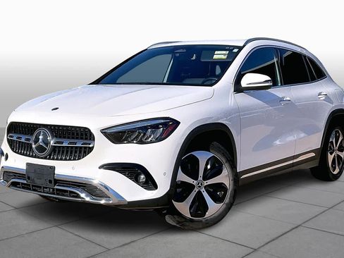 Used 2025 Mercedes-Benz GLA 250 image 3