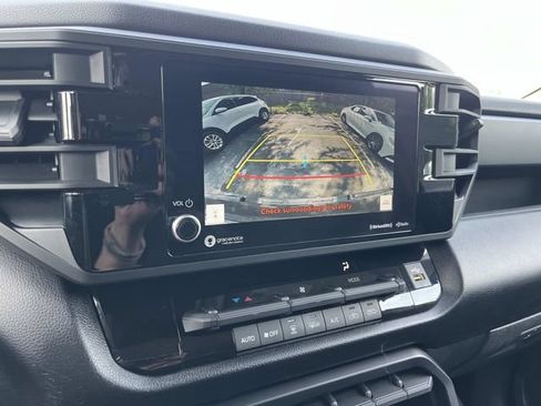 Used 2023 Toyota Tundra SR5 w/ SR5 Convenience Package AWD/4WD image 40