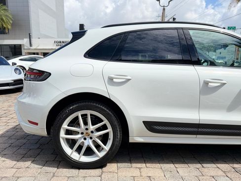 Used 2022 Porsche Macan AWD/4WD image 20