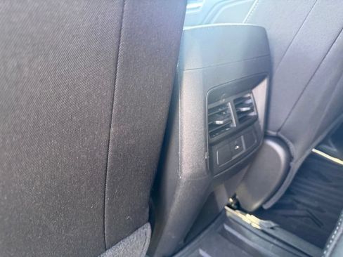 Used 2023 Chevrolet Colorado LT w/ LT Convenience Package II RWD image 26