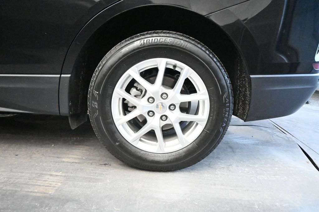 Used 2024 Chevrolet Equinox LT AWD/4WD image 12