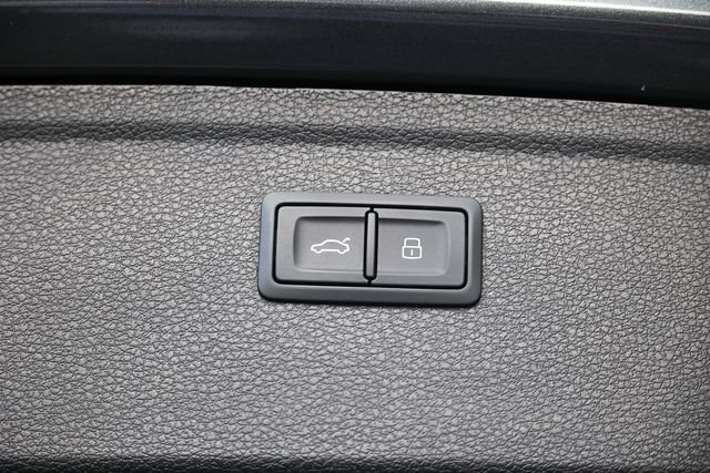 Certified 2023 Audi Q5 2.0T Premium w/ Convenience Package AWD/4WD image 35