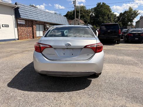Used 2018 Toyota Corolla LE FWD image 10
