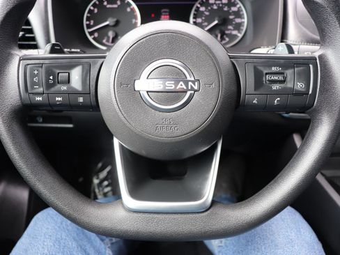 Used 2024 Nissan Rogue S AWD/4WD image 26