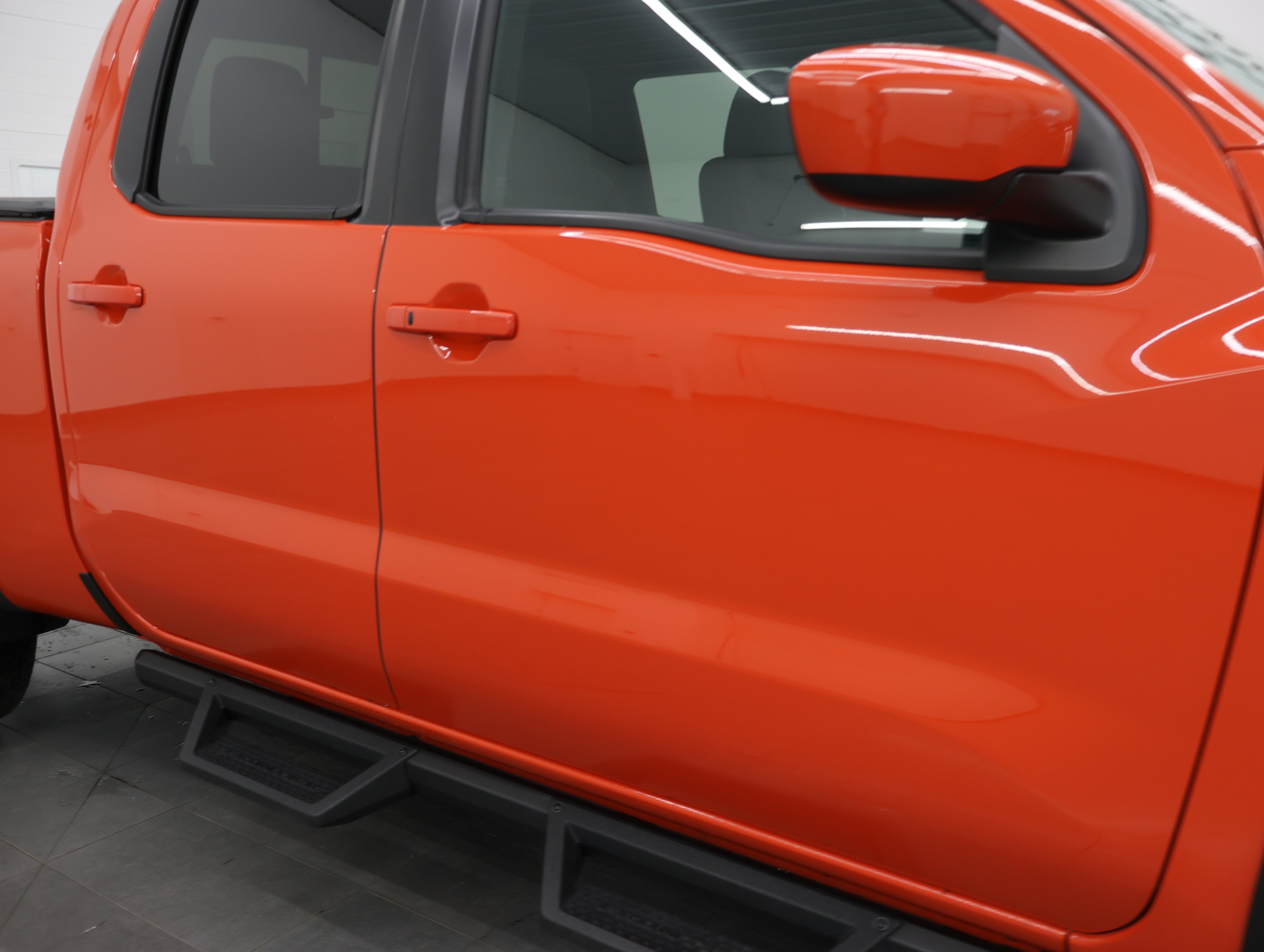 Used 2025 Nissan Frontier PRO-4X AWD/4WD image 23