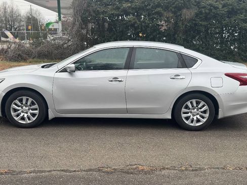Used 2018 Nissan Altima 2.5 S w/ S Convenience Package FWD image 5