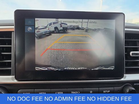 Used 2025 Hyundai Venue SEL FWD image 22