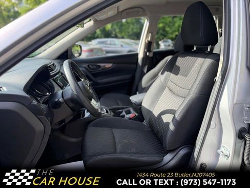 Used 2019 Nissan Rogue S AWD/4WD image 16