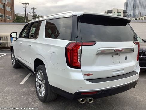 Used 2022 GMC Yukon XL Denali w/ Max Trailering Package image 6