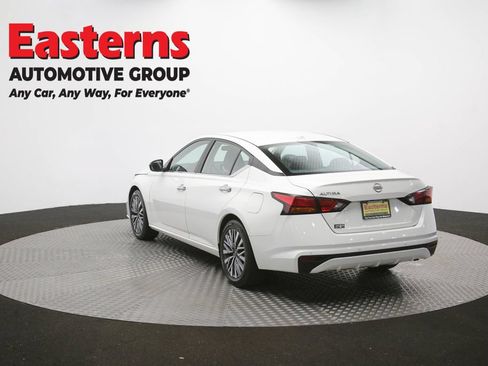 Used 2025 Nissan Altima 2.5 SV FWD image 64