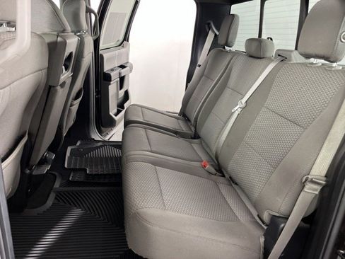 Used 2018 Ford F150 XLT w/ Equipment Group 302A Luxury AWD/4WD image 39