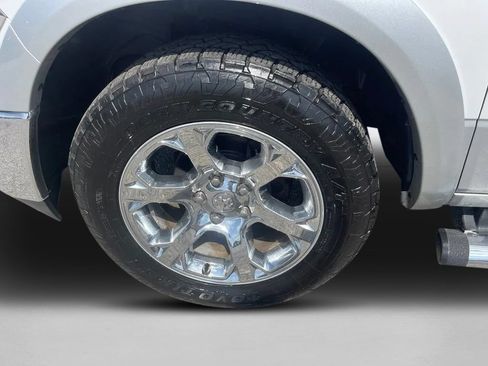 Used 2017 RAM 1500 Laramie w/ Convenience Group AWD/4WD image 14