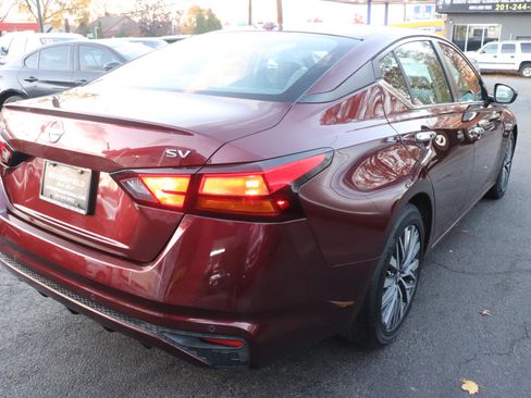 Used 2023 Nissan Altima 2.5 SV image 5