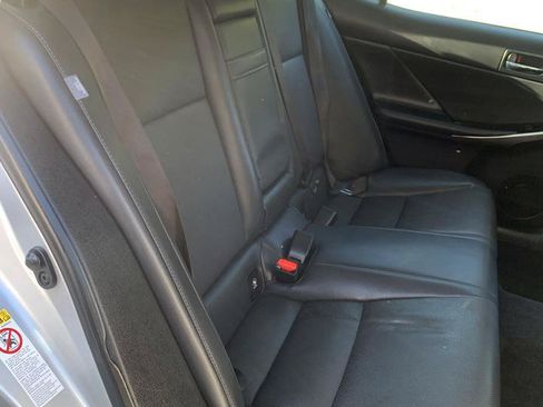 Used 2014 Lexus IS 250 w/ Premium Package RWD image 10