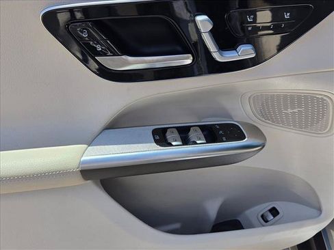 Certified 2026 Mercedes-Benz GLC 300 image 18