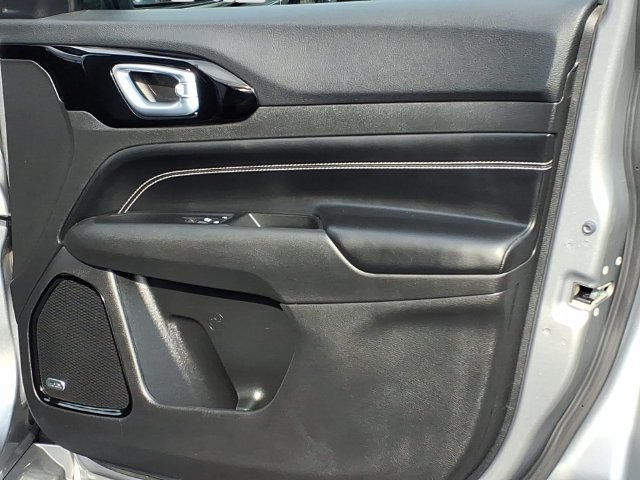 Used 2022 Jeep Compass High Altitude AWD/4WD image 18