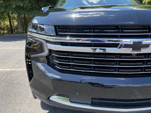 Used 2024 Chevrolet Tahoe LT w/ LT Signature Package AWD/4WD image 14