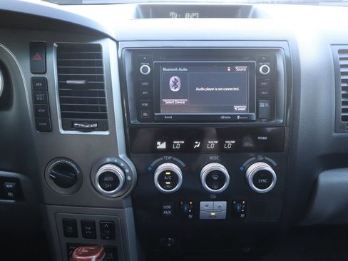 Used 2016 Toyota Sequoia Platinum AWD/4WD image 37