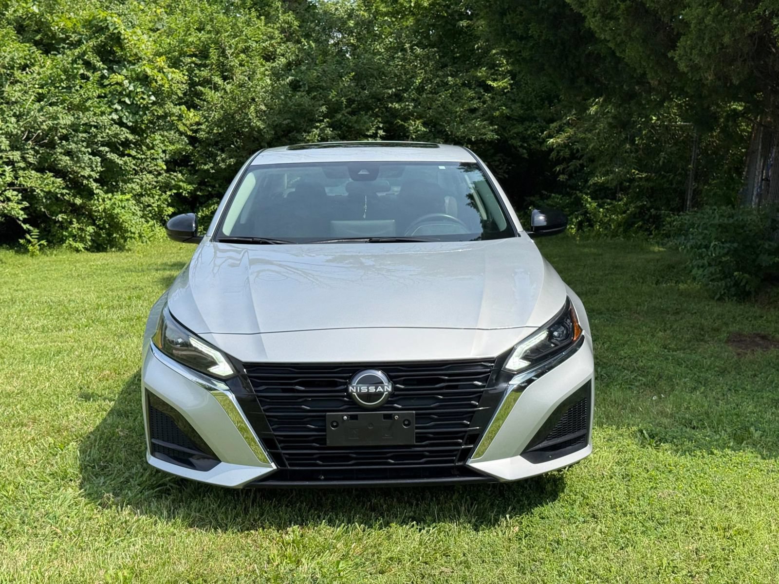 Used 2023 Nissan Altima 2.5 SV w/ SV Premium Package FWD image 1