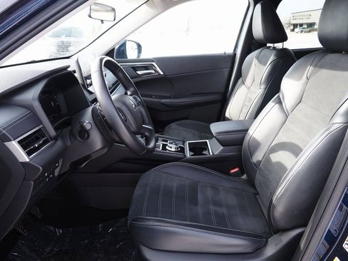 Used 2024 Mitsubishi Outlander 4WD Plug-In Hybrid image 28