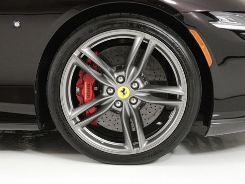Certified 2024 Ferrari Roma Spider RWD image 27