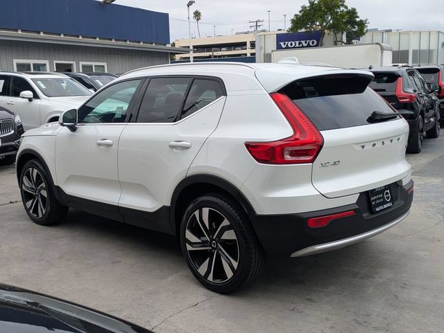 Certified 2023 Volvo XC40 B5 Ultimate AWD/4WD image 6