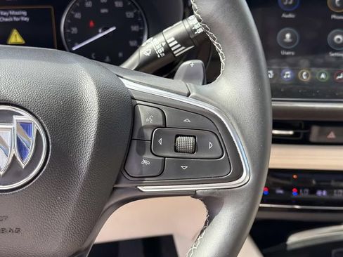 Used 2023 Buick Envision Avenir FWD image 30