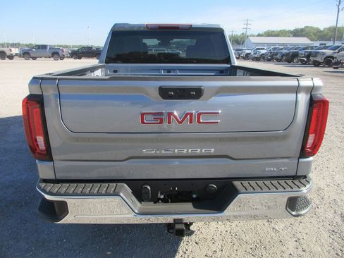 New 2026 GMC Sierra 1500 SLT AWD/4WD image 6