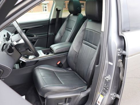 Used 2020 Land Rover Range Rover Evoque S image 12