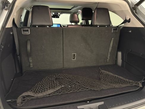 Used 2020 Toyota Highlander Platinum FWD image 11