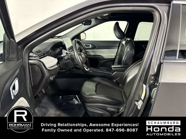 Used 2023 Jeep Compass Latitude w/ Sun and Sound Group AWD/4WD image 4