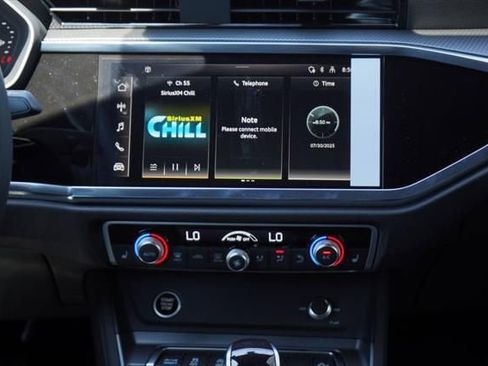 New 2025 Audi Q3 2.0T Premium image 10