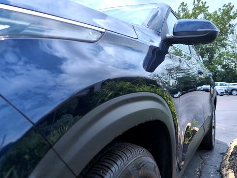 Used 2021 Kia Seltos EX image 4