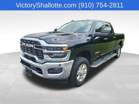 Certified 2026 RAM 2500 Big Horn AWD/4WD image 18
