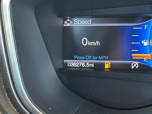 Used 2020 Ford Fusion SE FWD image 26