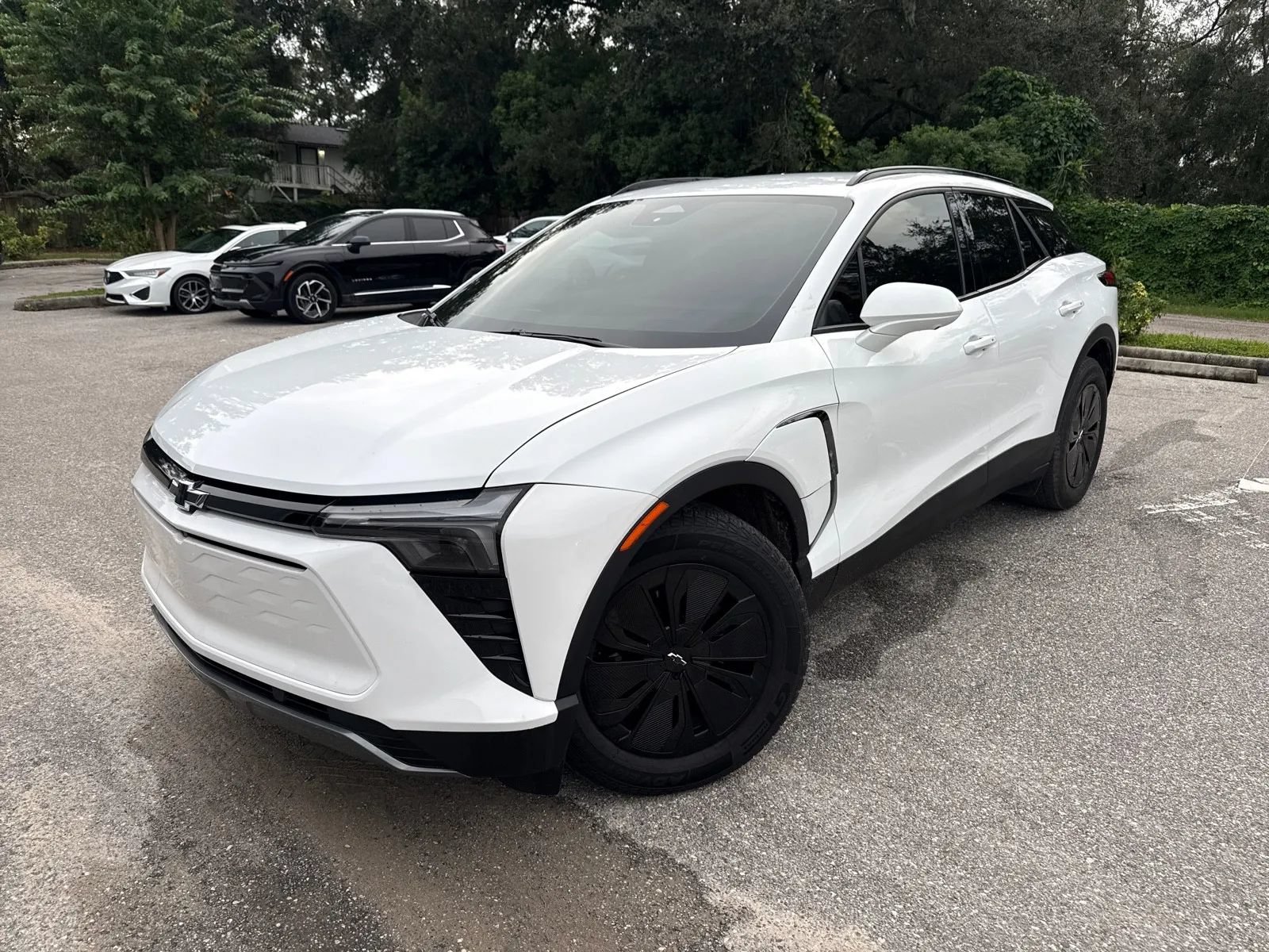 Used 2025 Chevrolet Blazer EV LT w/ Midnight/Sport Edition FWD image 2