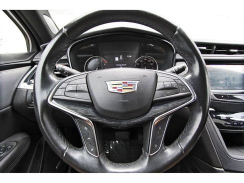 Used 2023 Cadillac XT5 Premium Luxury FWD image 14