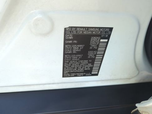 Used 2018 Nissan Rogue S image 23