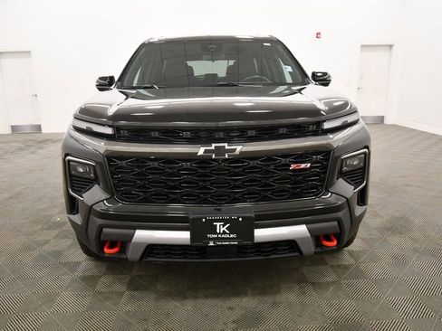 Used 2024 Chevrolet Traverse Z71 image 11